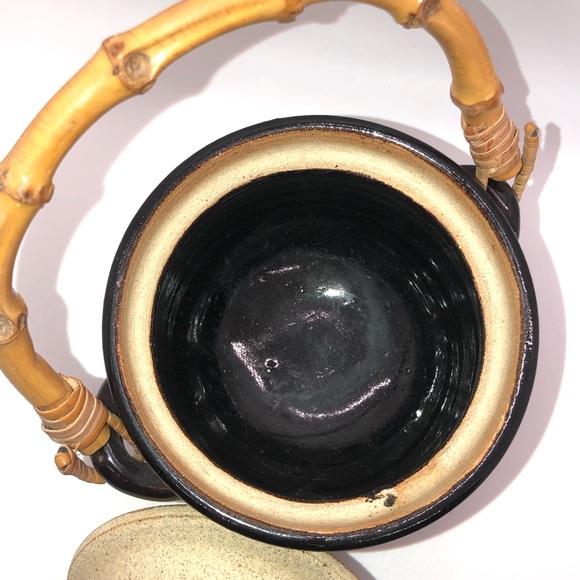 Studio Art Pottery Honey Pot With Lid And Dipper, Bamboo Handle, Signed - Picture 8 of 11